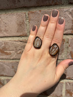 Load image into Gallery viewer, Bronze Brown Agate Rings
