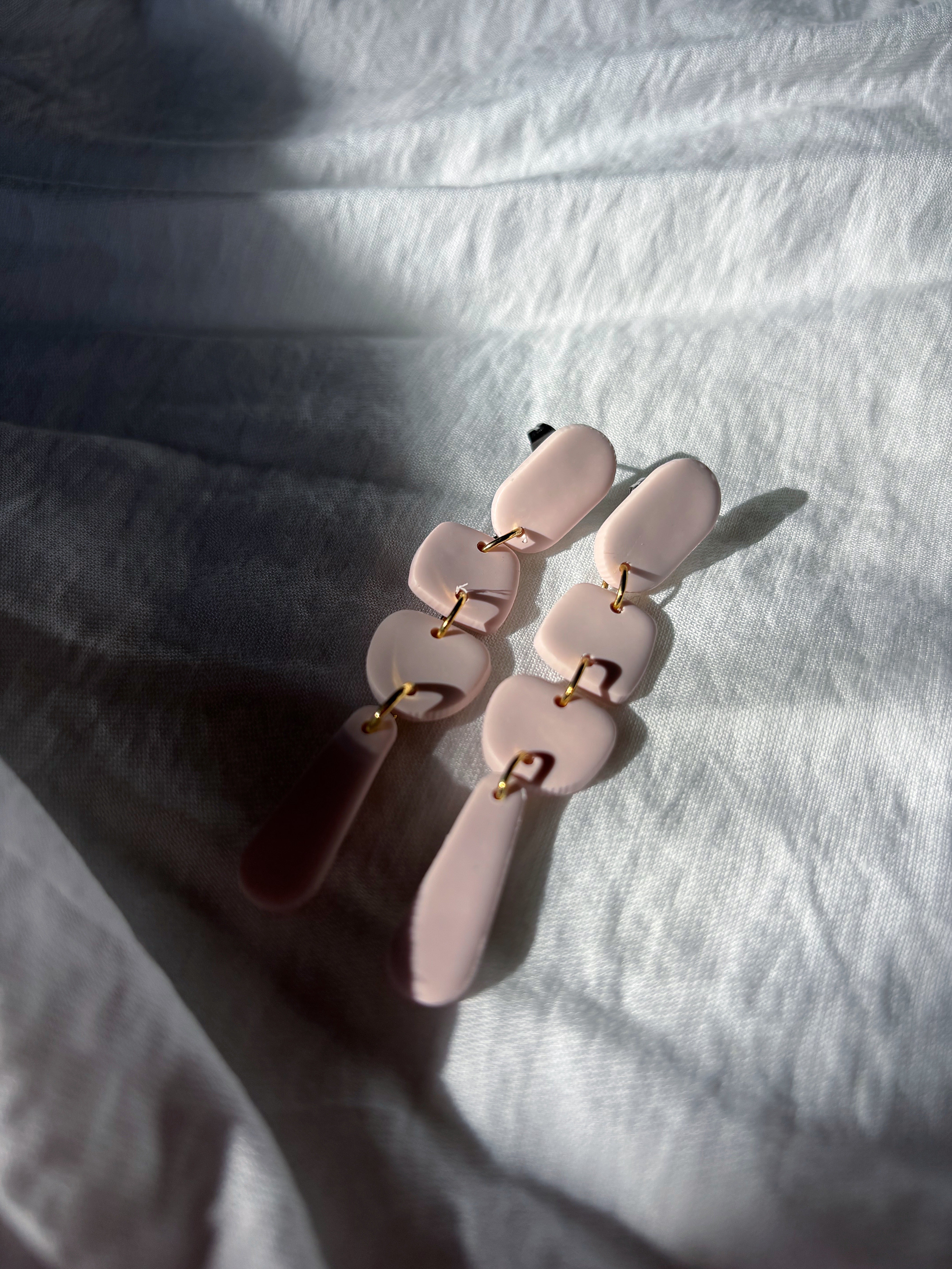 Pebble Dangle