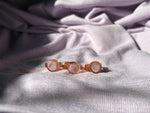 Load image into Gallery viewer, Roses &amp; Pearls Ring
