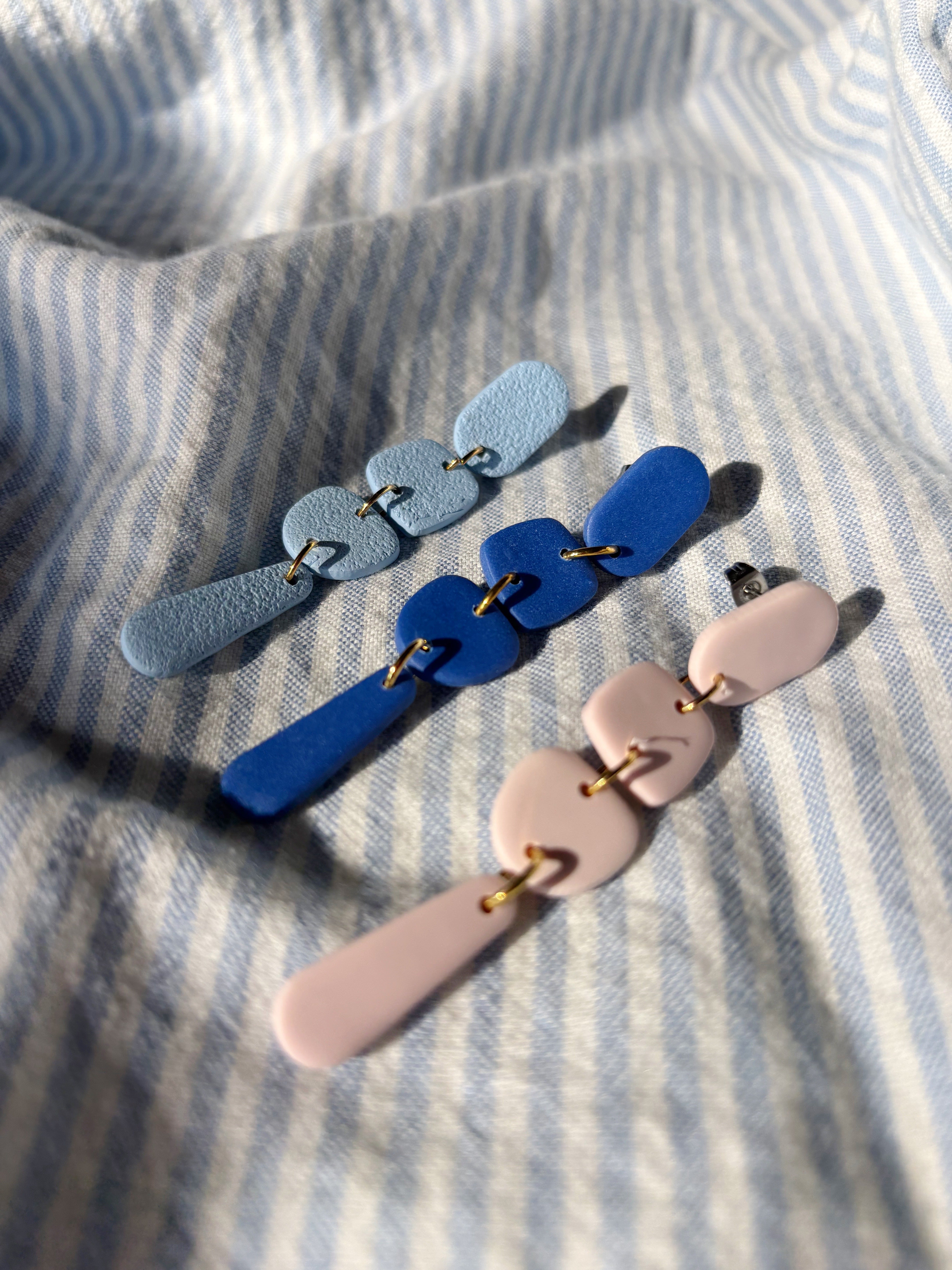 Pebble Dangle