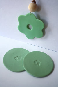 Green Daisy Car Coaster