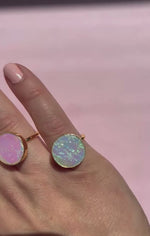 Load and play video in Gallery viewer, Gold Circle Holo Ring
