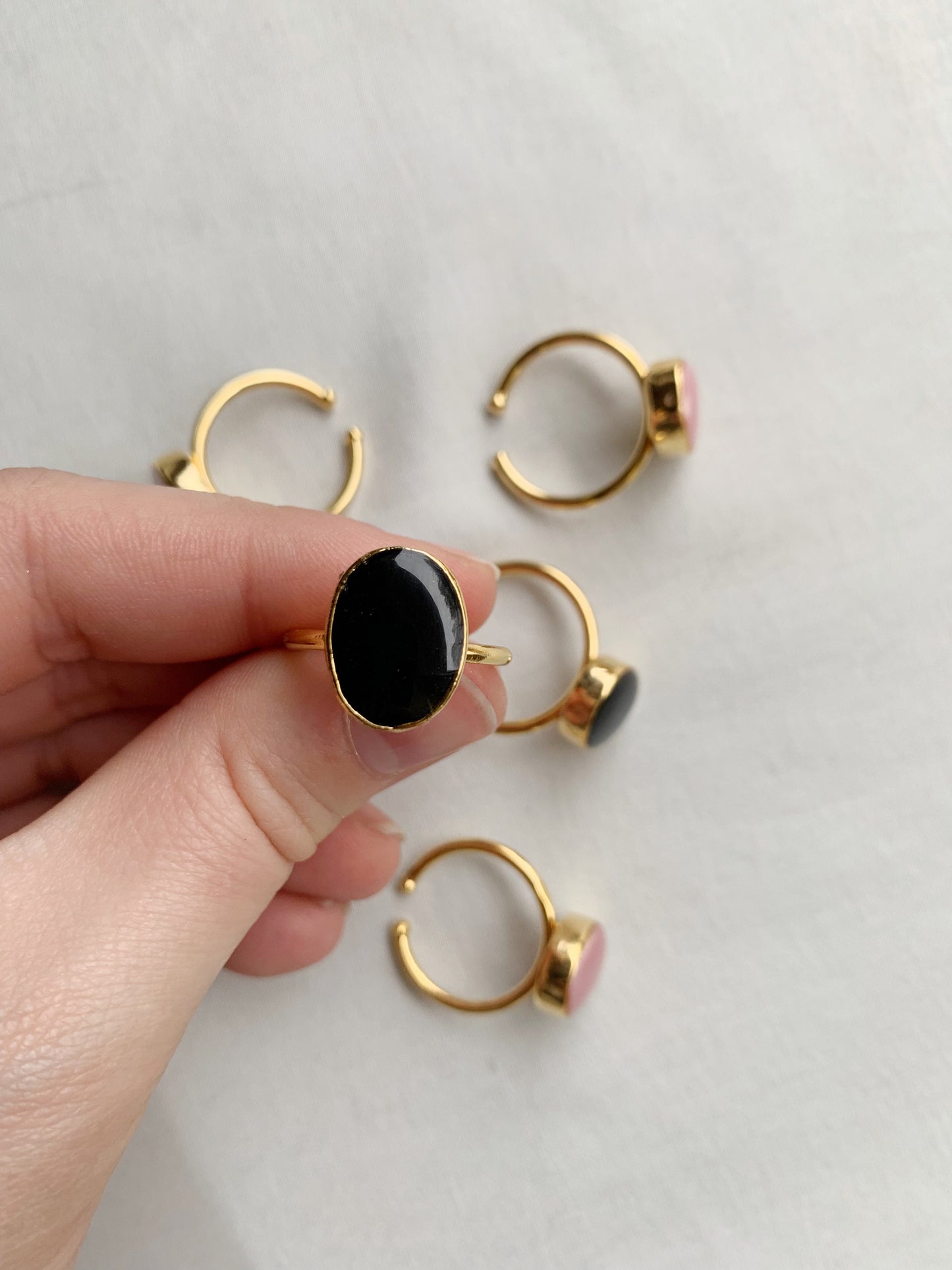 Simple Oval Gold Ring