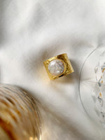 Load image into Gallery viewer, Gold Mother of Pearl Band Ring
